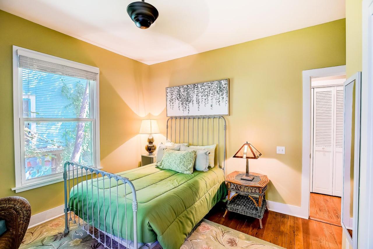 Garden Home Austin Bagian luar foto