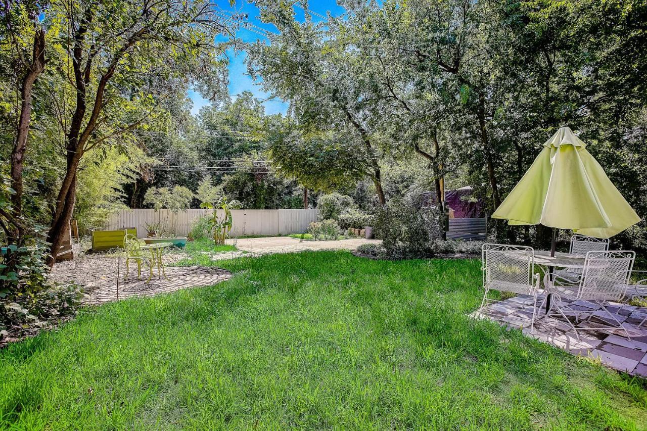 Garden Home Austin Bagian luar foto