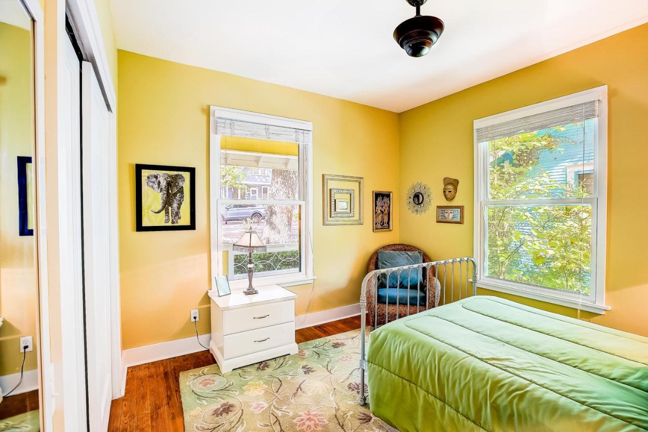 Garden Home Austin Bagian luar foto