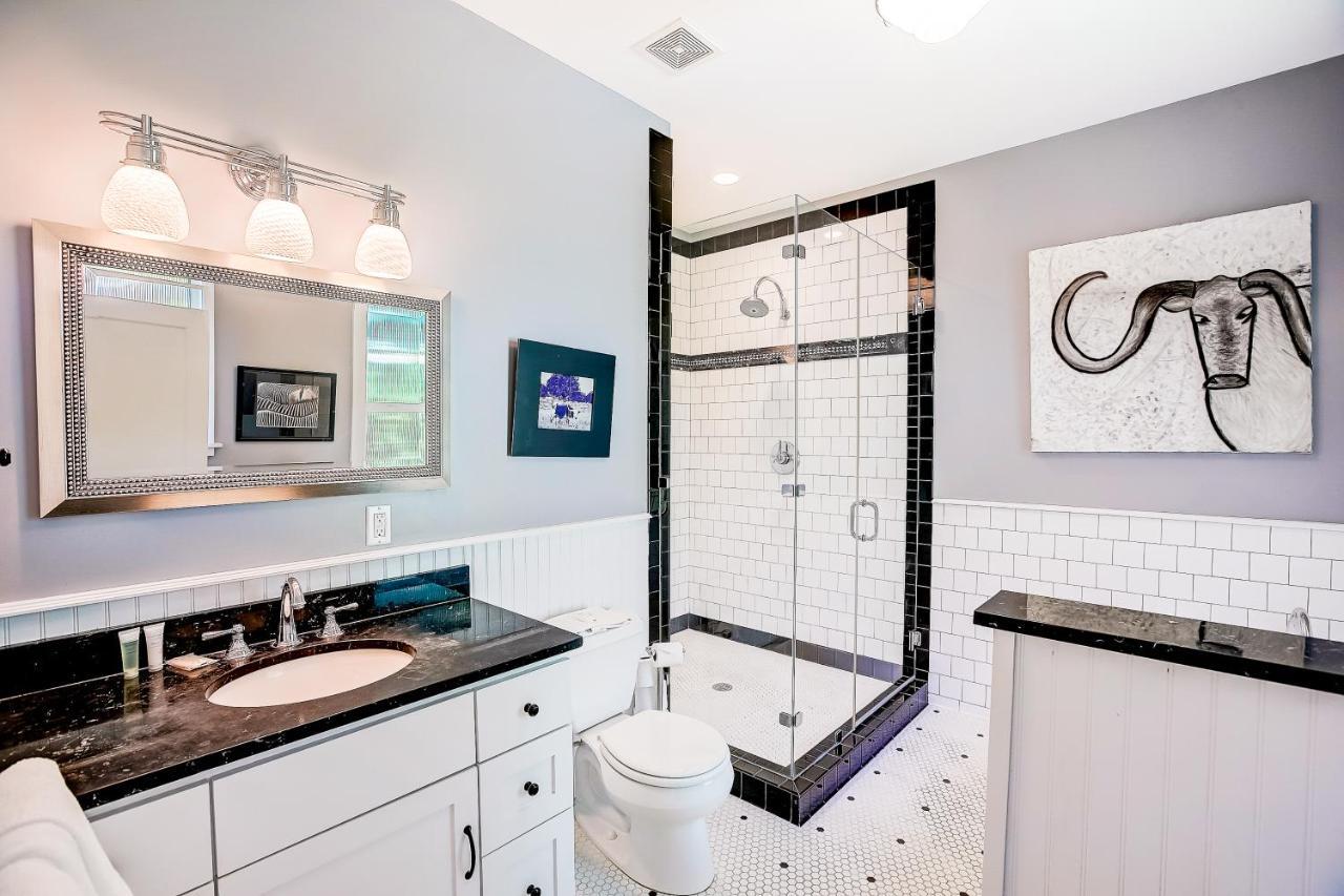 Garden Home Austin Bagian luar foto